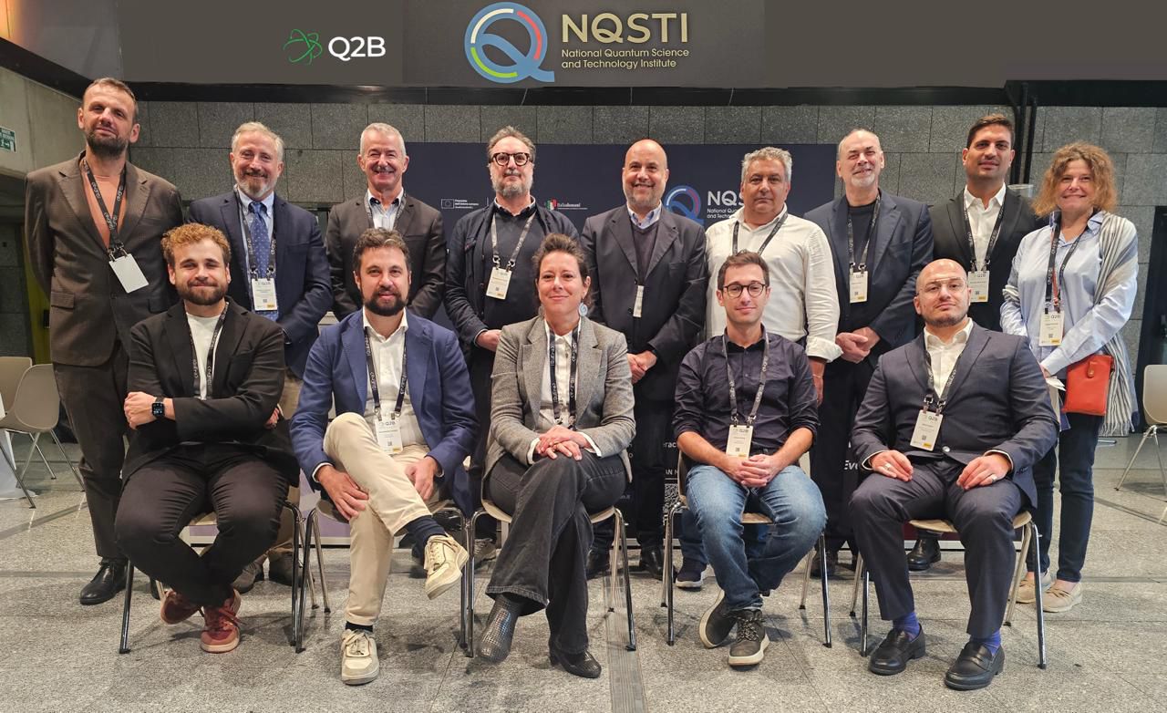 La delegazione NQSTI presente a Parigi e i rappresentanti delle aziende italiane del settore.